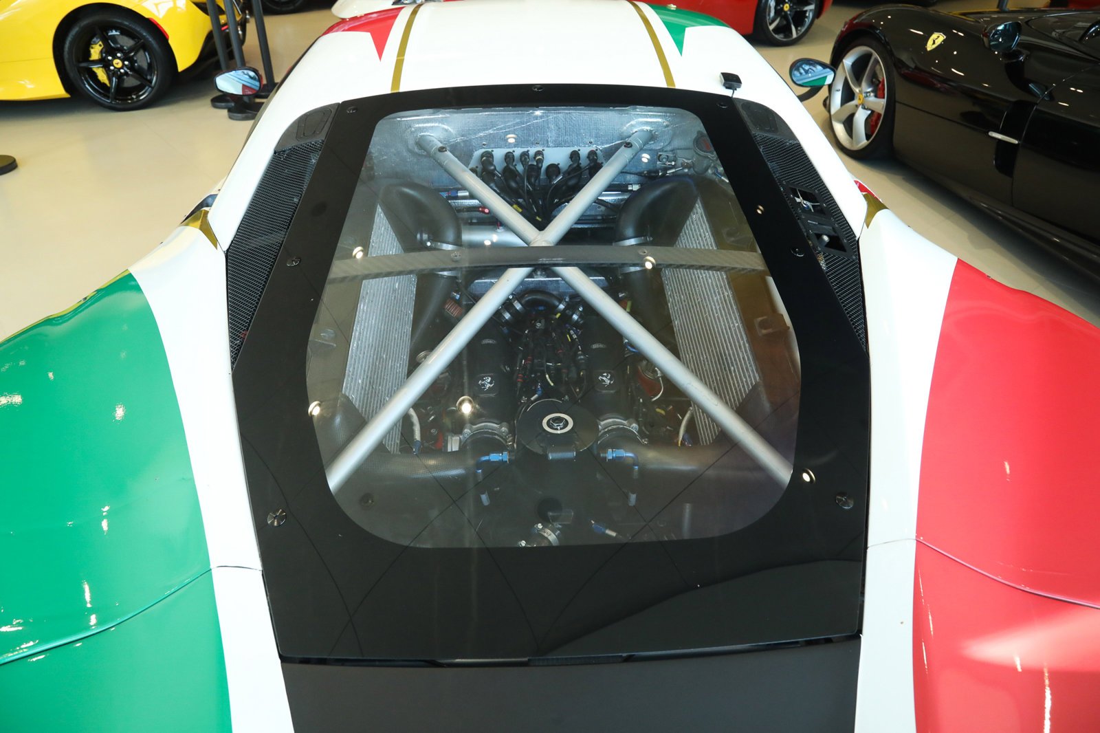Used 2018 Black Ferrari  image 14