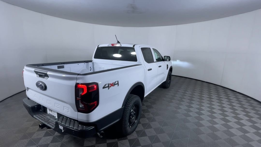 New 2026 Oxford White Ford XL image 8