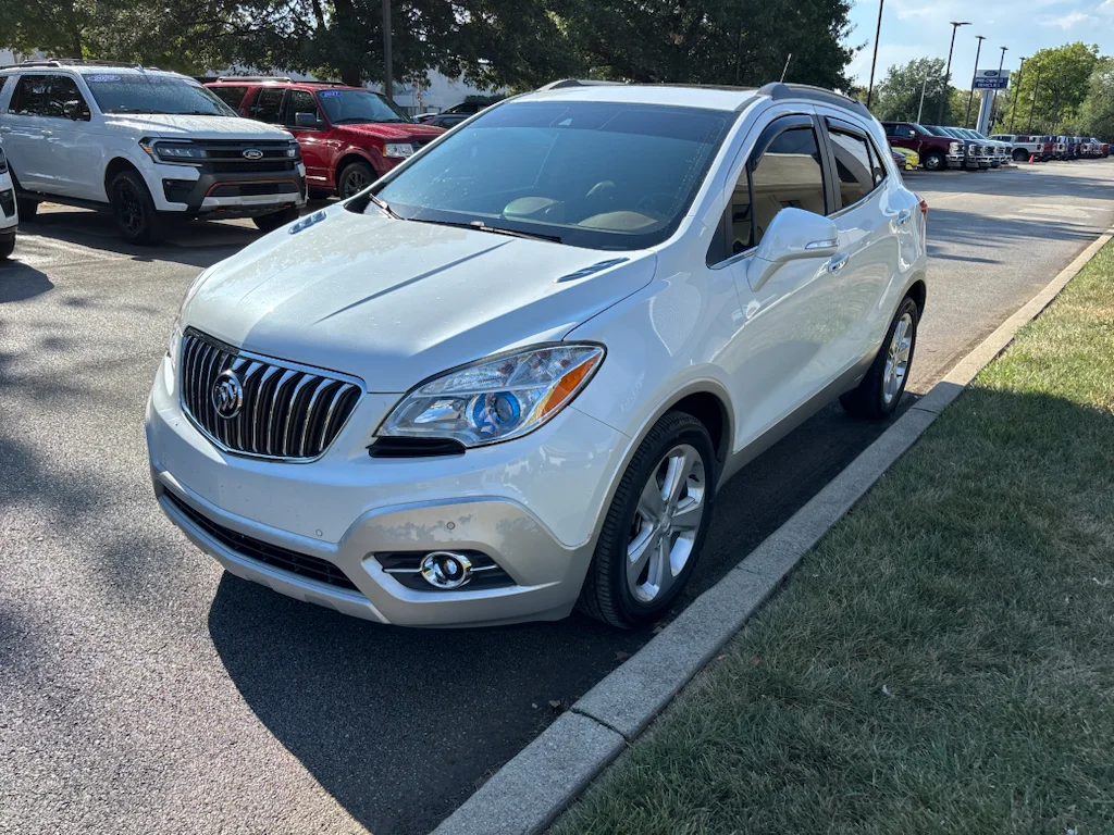 Used 2015 White Pearl Tri-Coat Buick Premium image 2