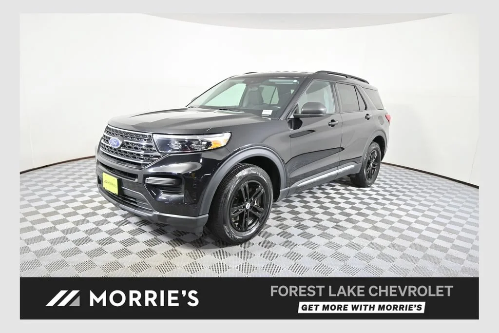Used 2023 Black Ford XLT image 1