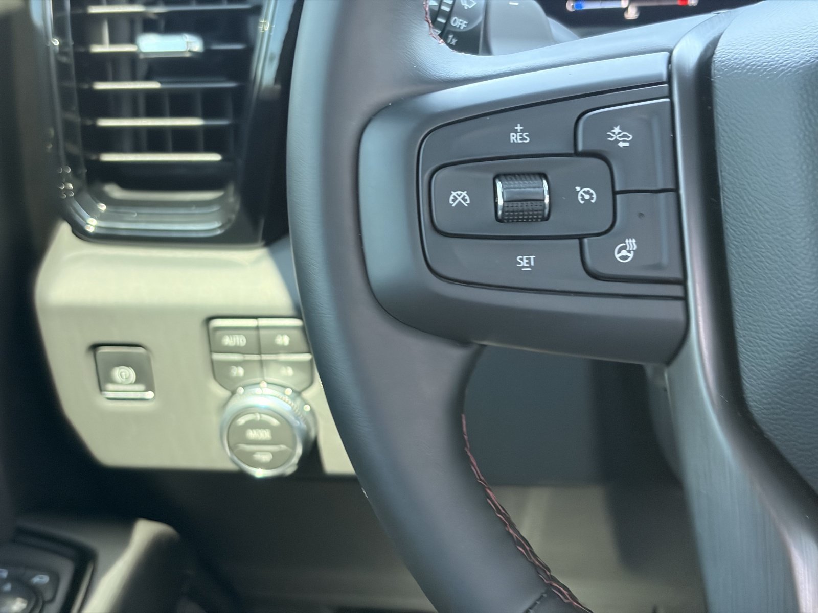 2026 GMC Sierra 1500 AT4X - Photo 23