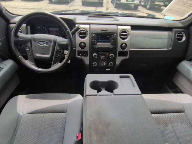 Used 2014 Blue Ford XLT image 25
