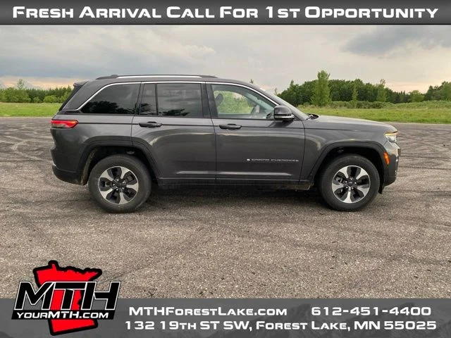 2022 Jeep Grand Cherokee 4xe 4x4's photo