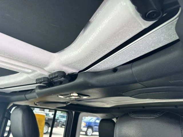2023 Jeep Wrangler 4-Door Sahara Altitude - Photo 24