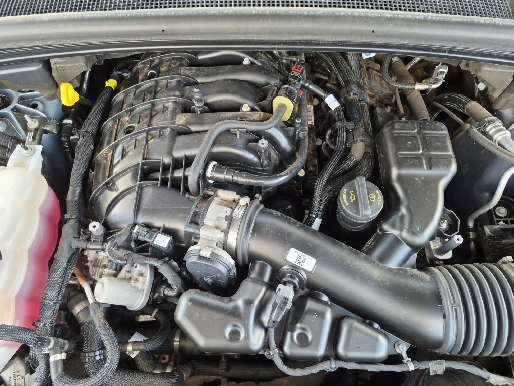 Used 2024 Silver Jeep Summit image 14