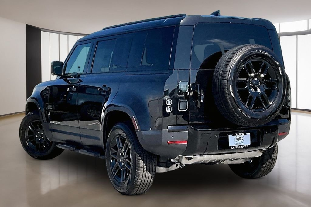 New 2026 SANTORINI BLACK Land Rover S image 3