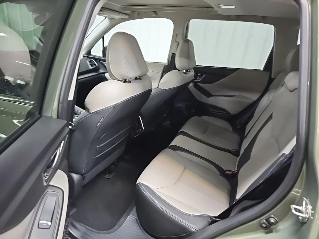 Used 2019 Jasper Green Metallic Subaru Limited image 31