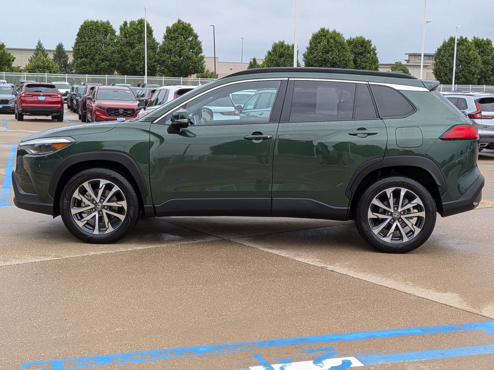Used 2024 Cypress Toyota XLE AWD image 9