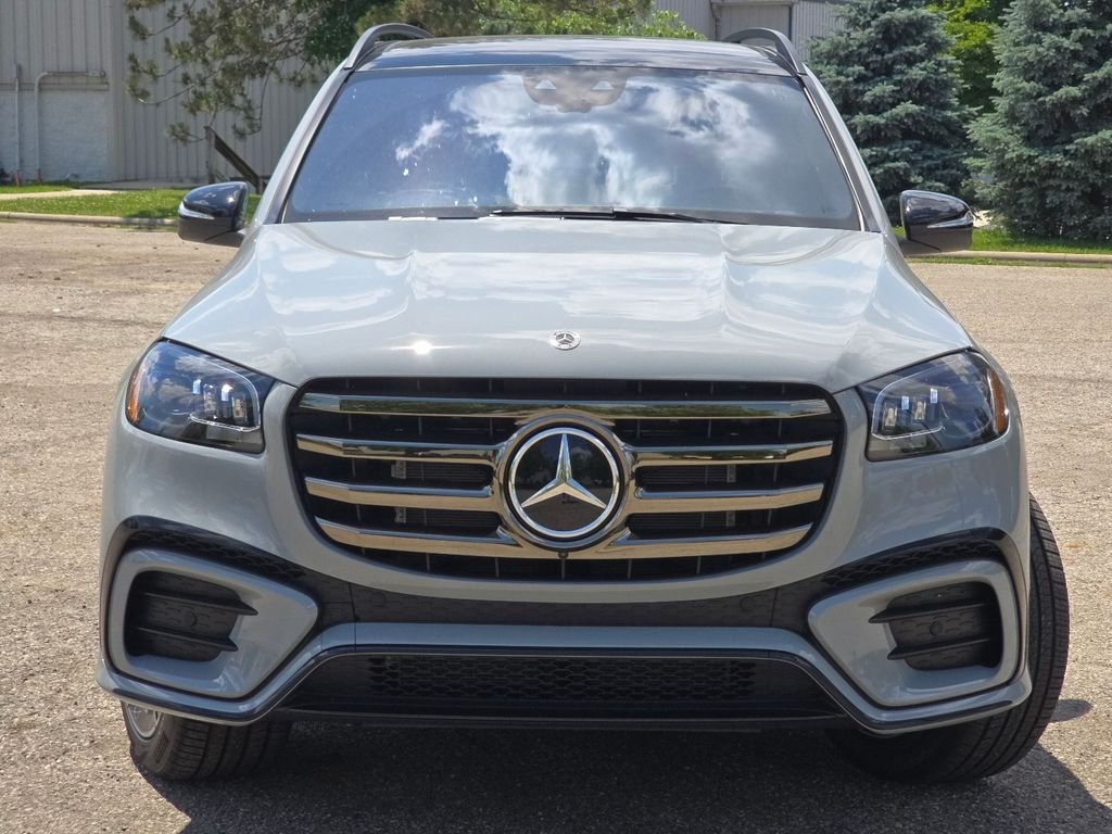 New 2026 MANUFAKTUR Alpine Grey Mercedes-Benz GLS 450 image 11
