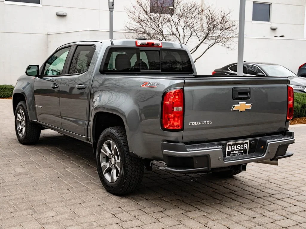Used 2019 Satin Steel Metallic Chevrolet Z71 image 6