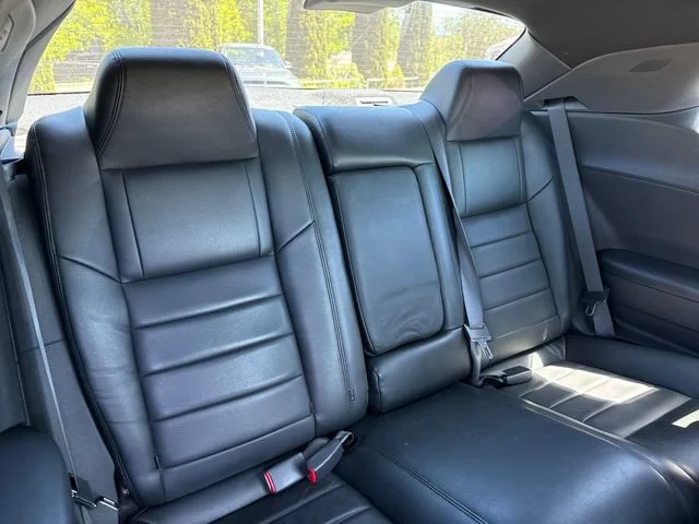Used 2009 Brilliant Black Pearl Dodge R/T image 9
