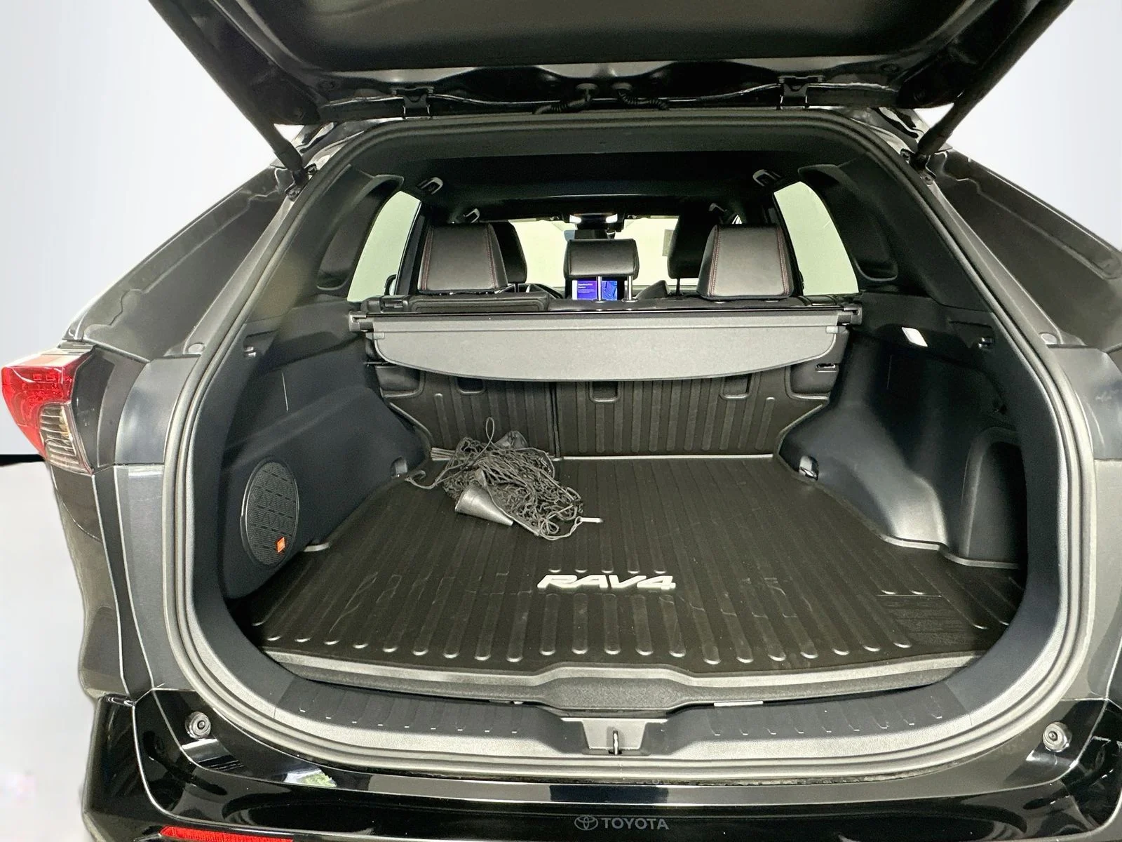 Used 2025 Midnight Black Metallic Toyota XSE image 28