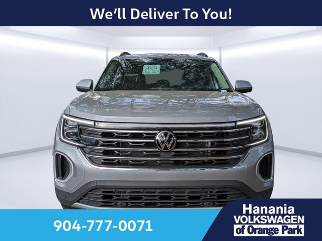 New 2026 Silver Volkswagen 2.0T SE w/Technology image 8