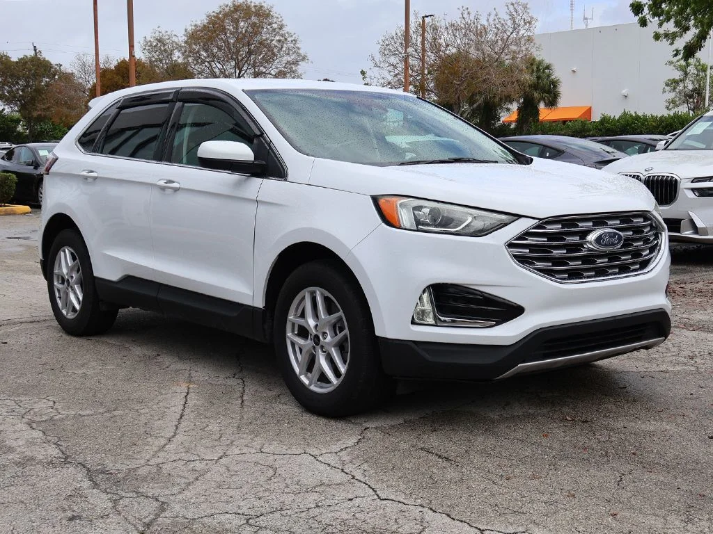 Used 2024 White Ford SEL image 51