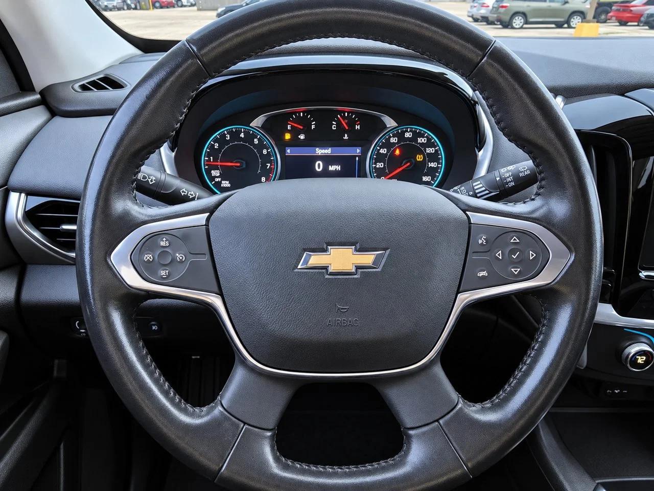 Used 2021 Silver Ice Chevrolet LT Cloth w/1LT image 20