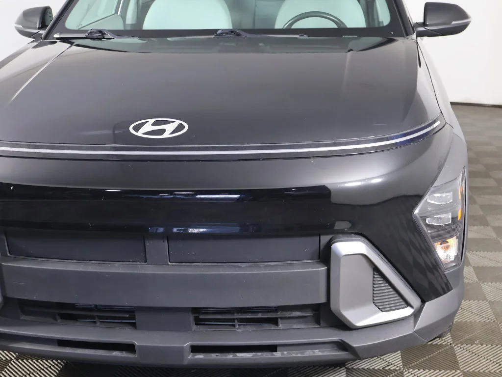 Used 2024 Black Hyundai SEL image 15