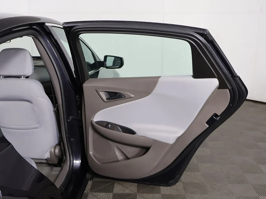 Used 2023 Gray Chevrolet LT image 19