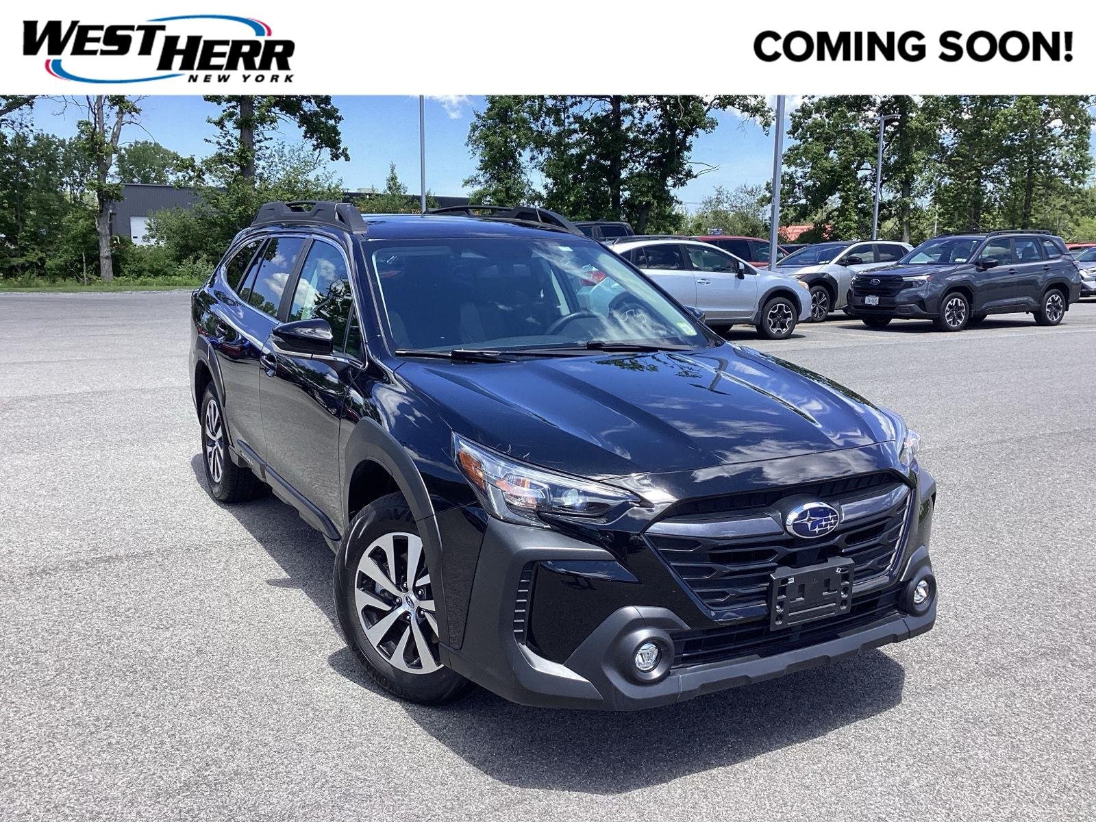 Used 2025 Crystal Black Silica Subaru Premium image 1