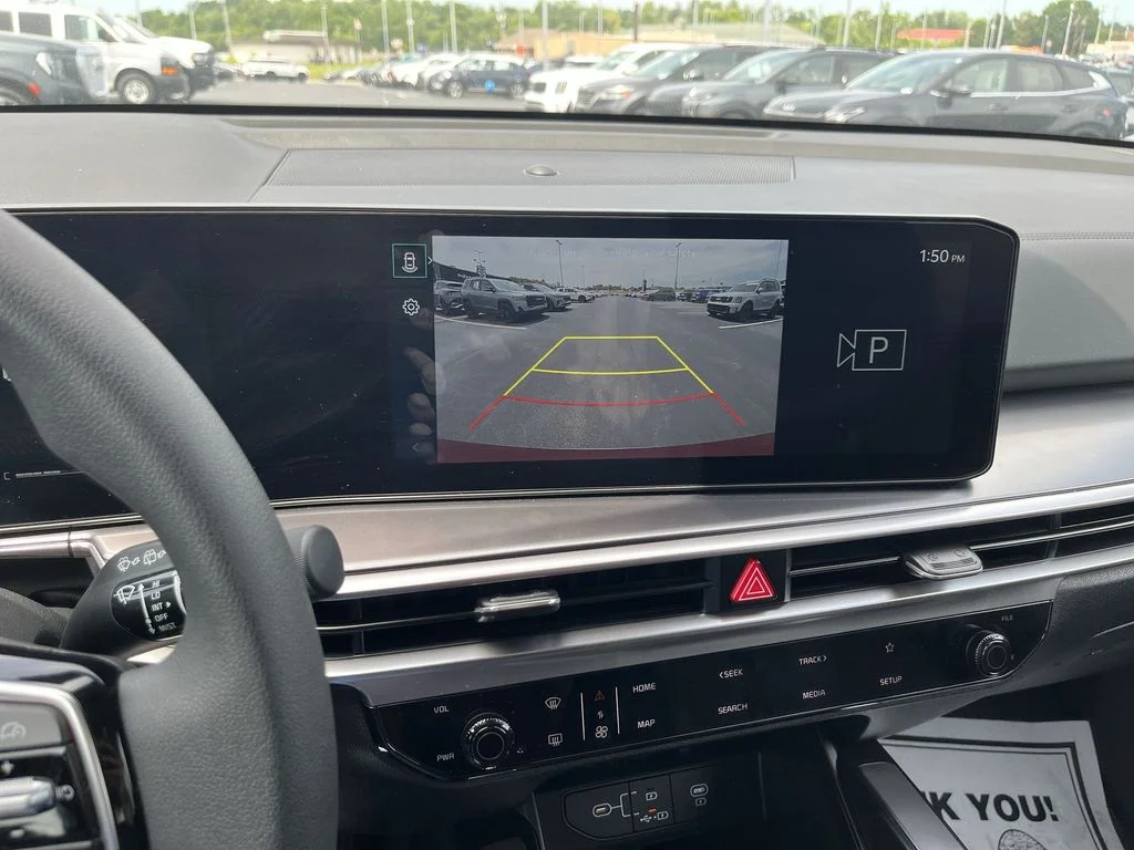 Used 2025 Red Kia LX image 23