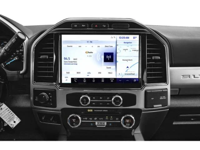 Used 2022 White Metallic Ford Lariat image 10