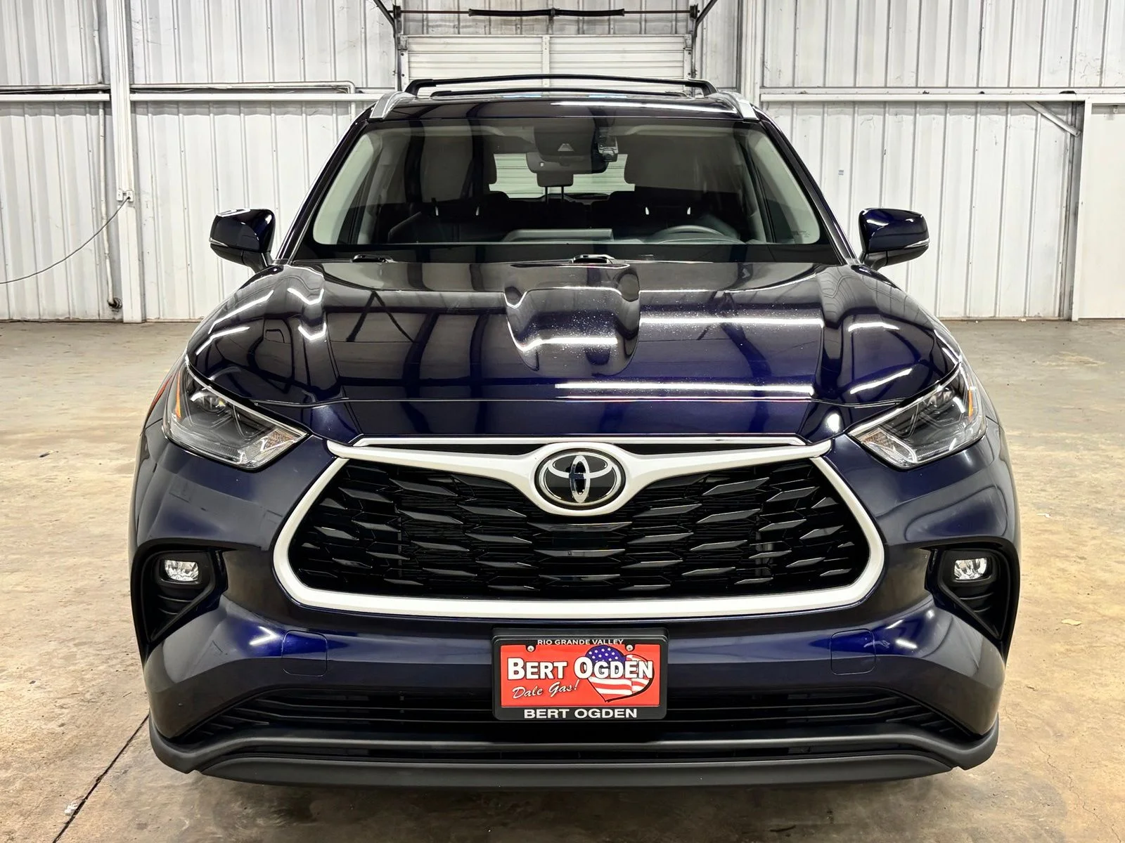 Used 2024 Silver Toyota XLE image 2