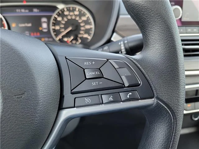 Used 2025 Super Black Nissan SV image 18