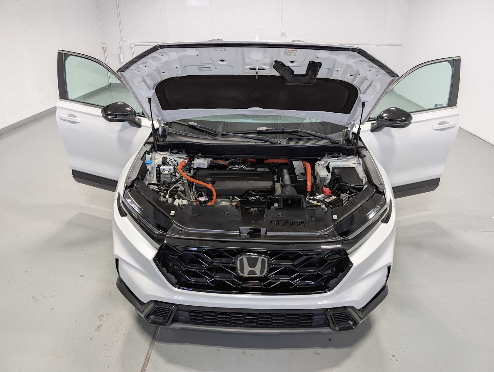 Certified Used 2023 Platinum White Pearl Honda Sport image 13