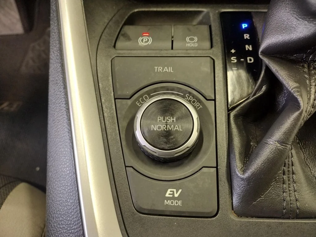 Used 2019 Blue Toyota XLE image 36