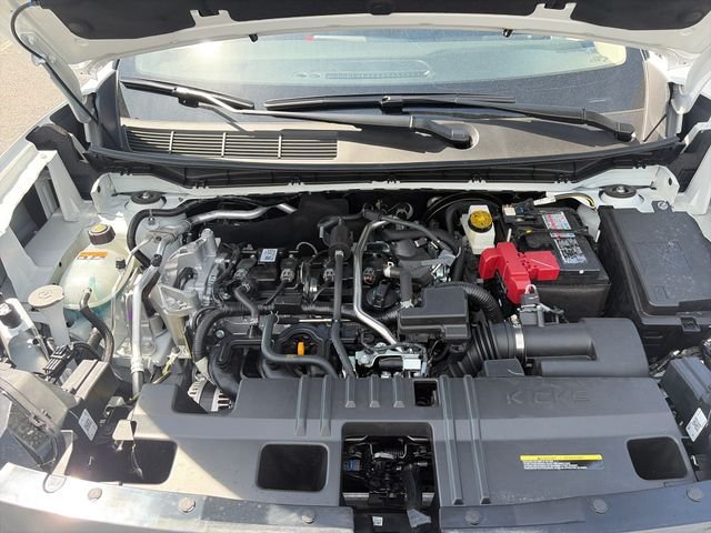 New 2026 Aspen White TriCoat / Super Black Two-tone Nissan SR image 31