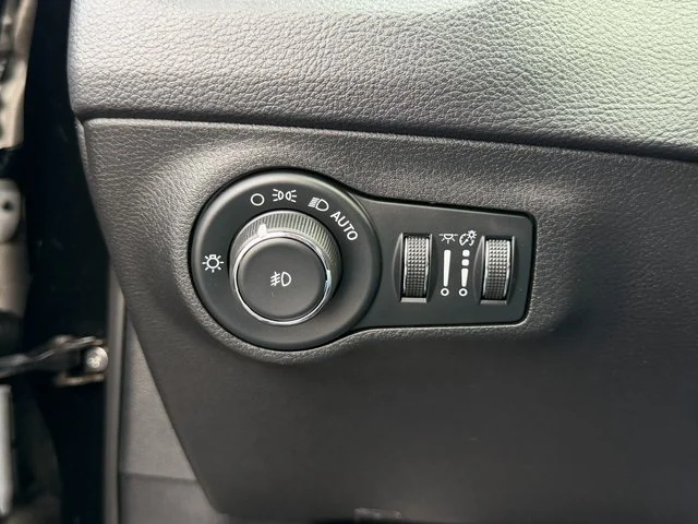 Used 2017 Diamond Black Jeep  image 24