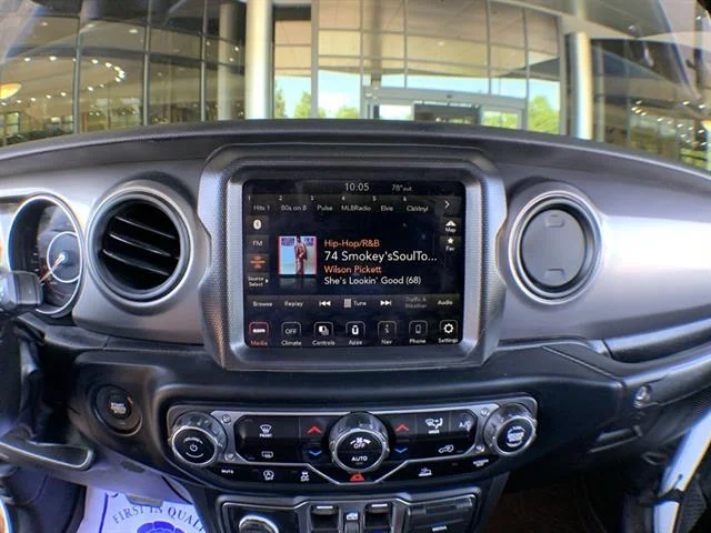 Used 2023 BRGHTWHT/BLACK Jeep Willys image 16