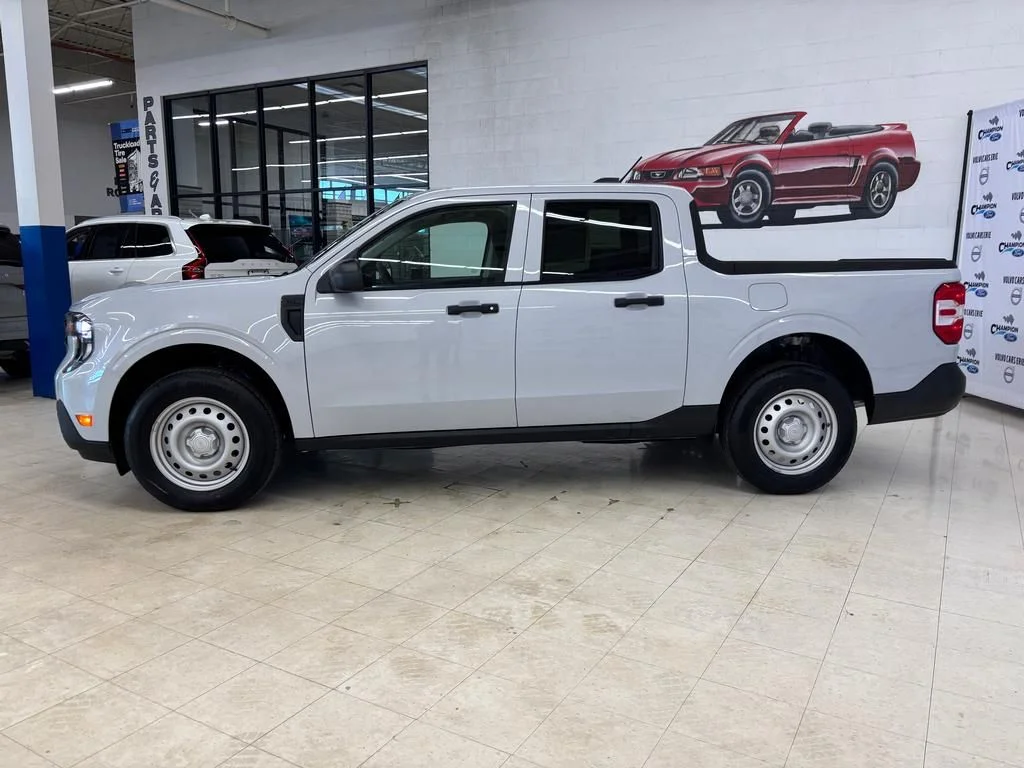 New 2026 Space White Metallic Ford XL image 4