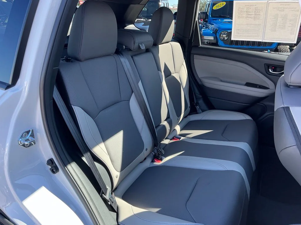 Used 2025 White Subaru Limited image 20