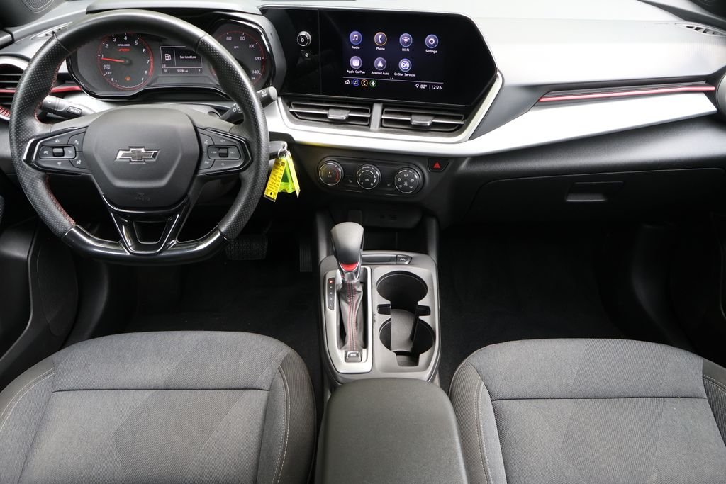 Used 2024 Green Chevrolet 1RS image 15