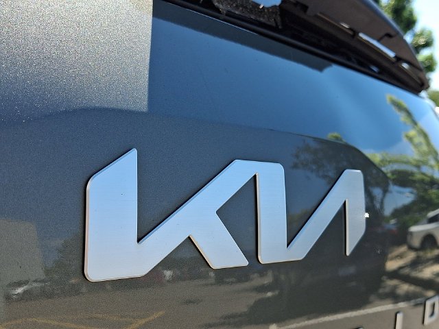 Used 2024 Green Kia EX X-Line image 35