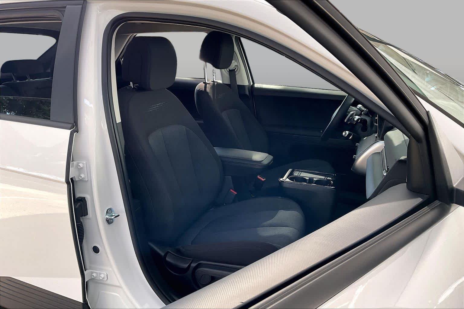 Certified Used 2026 Atlas White Hyundai SE image 8