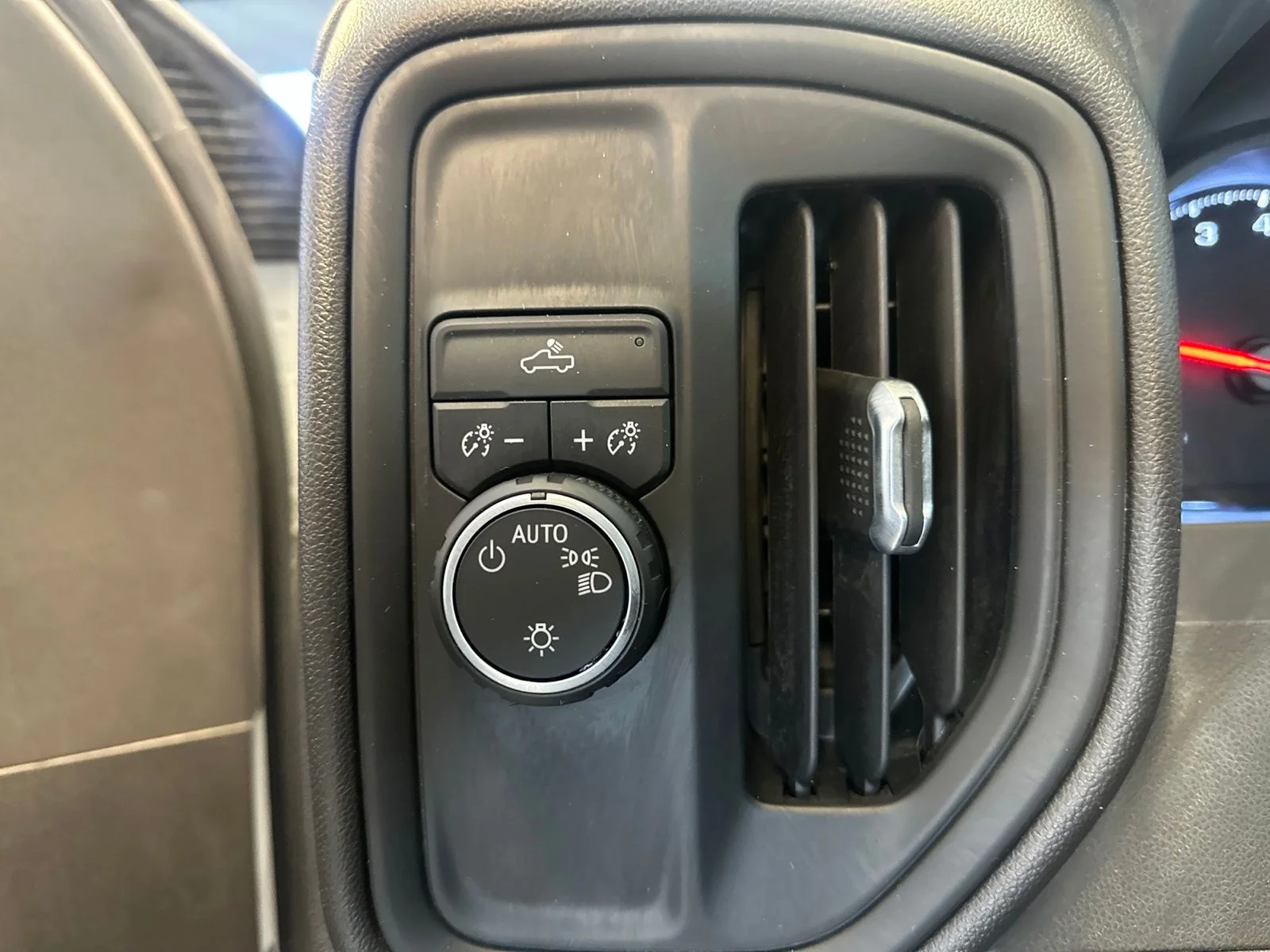 Used 2023 Summit White Chevrolet WT image 20