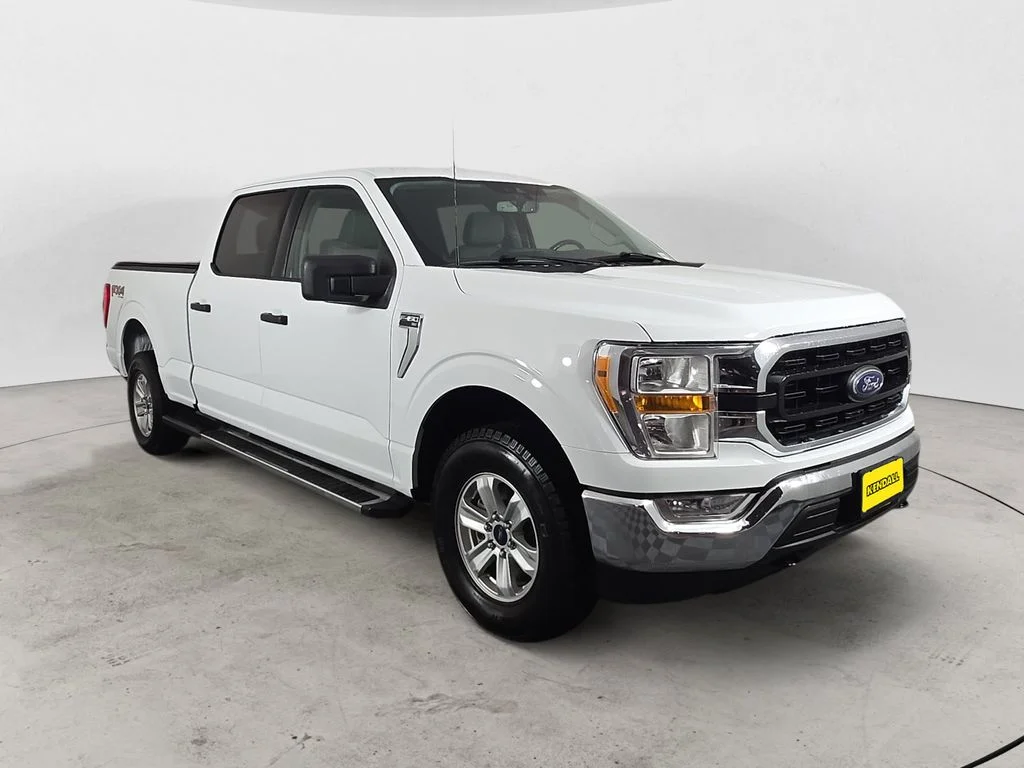 Used 2022 White Ford XLT image 3