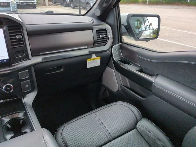 New 2026 Star White Metallic Tri-Coat Ford Platinum® image 16