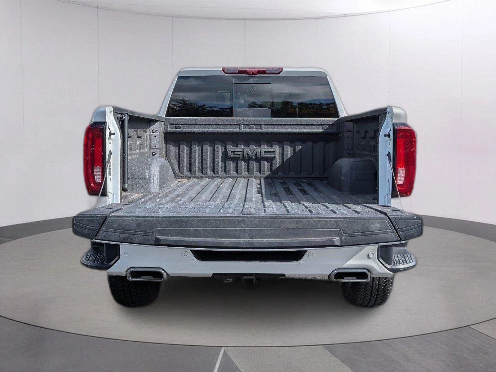 Used 2025 Summit White GMC AT4 image 6