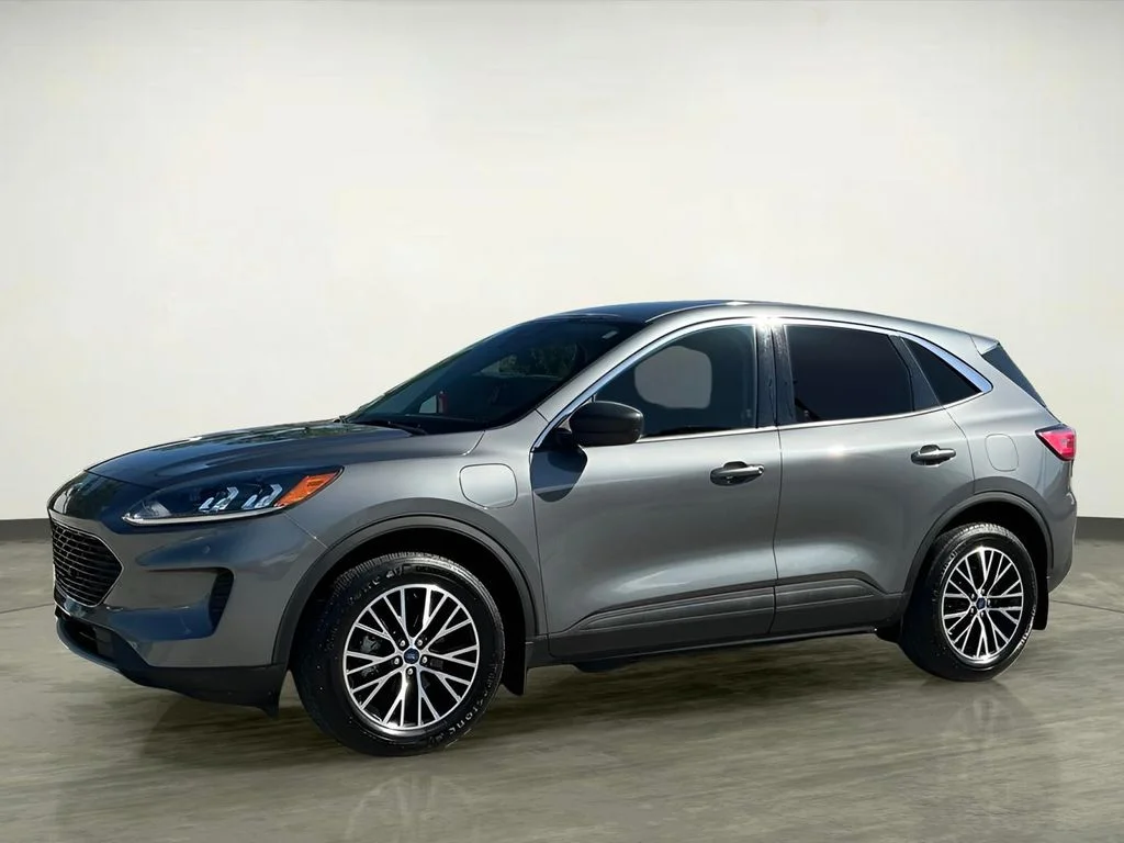 Used 2022 Gray Ford SE image 2