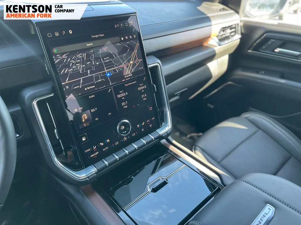 Used 2025 Gray GMC Denali image 28