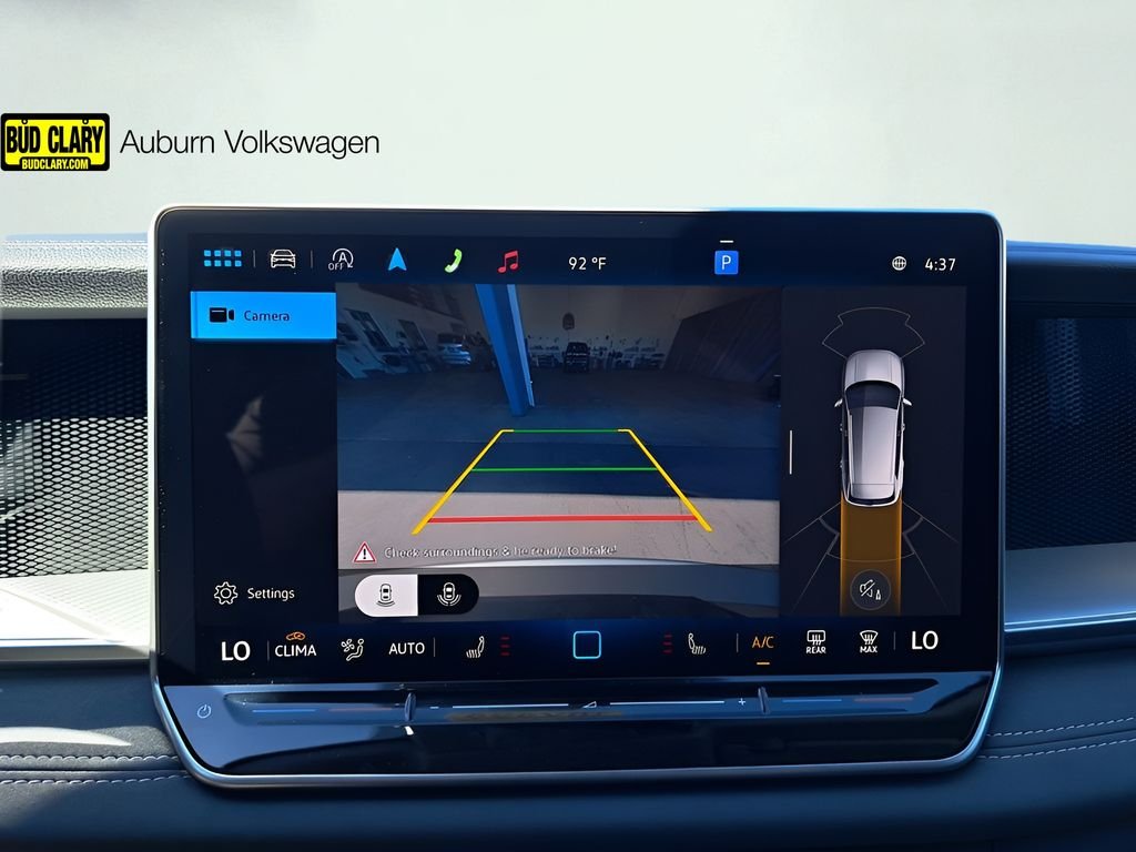 2025 Volkswagen Tiguan SE - Photo 26