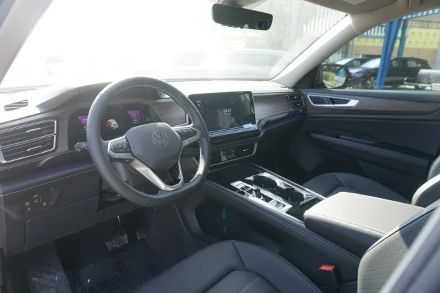 2024 Volkswagen Atlas SEL - Photo 19