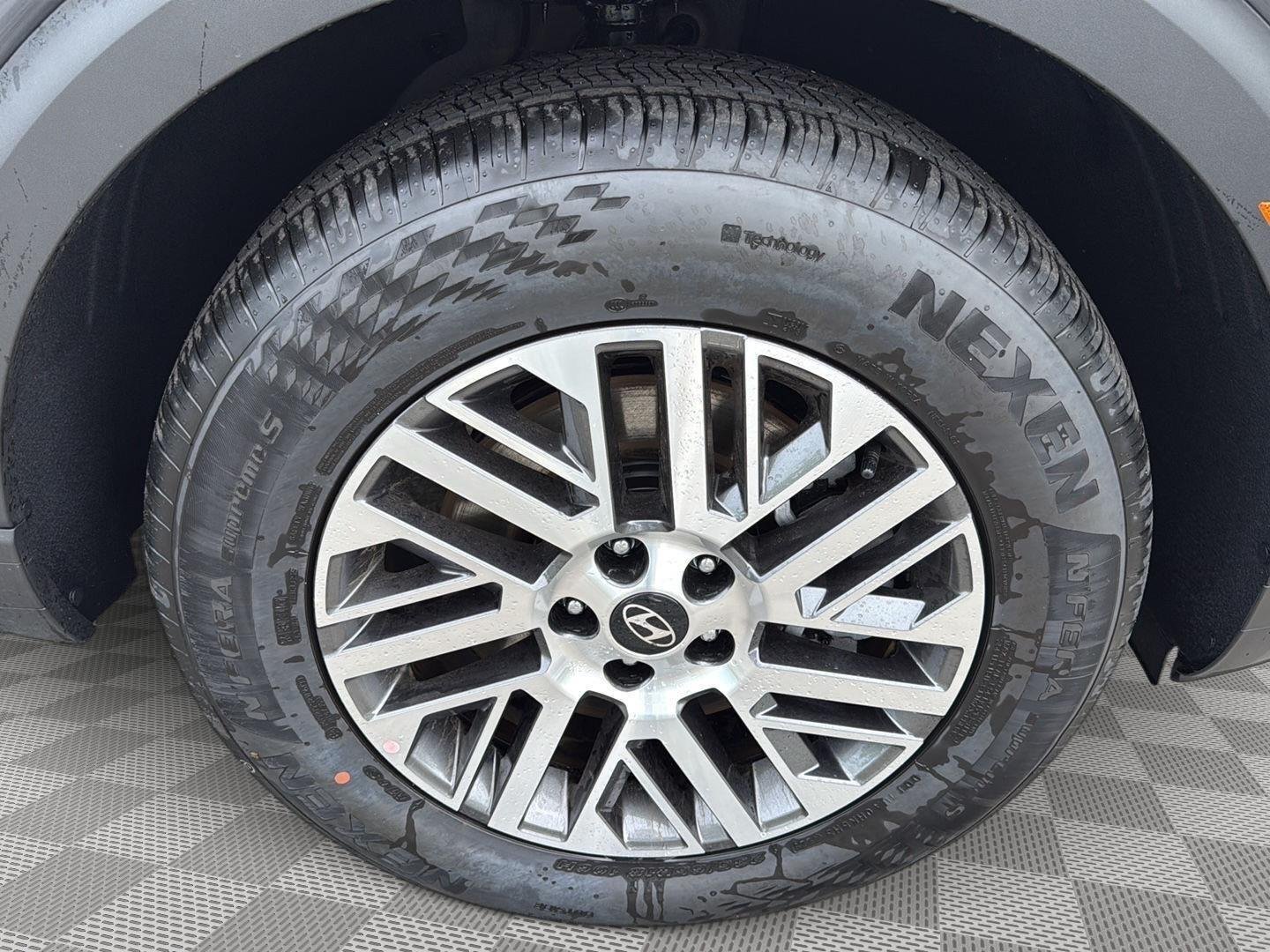 New 2026 Ecotronic Gray Pearl Hyundai SE AWD image 14
