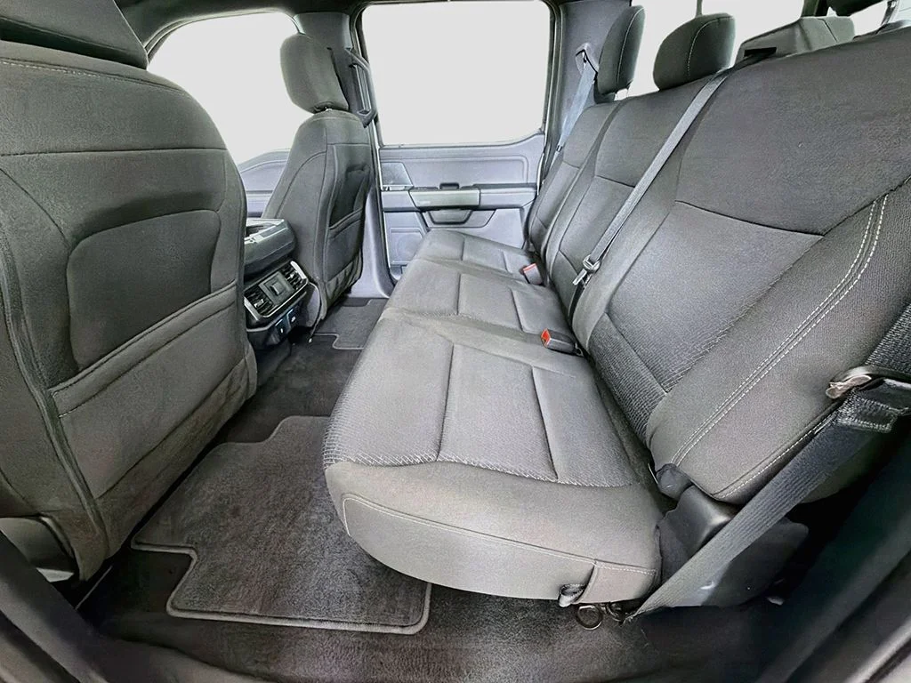 Used 2023 Oxford White Ford XLT image 25