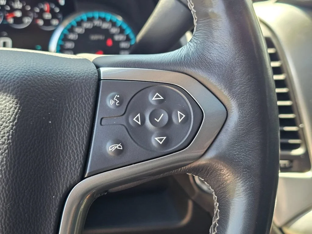 Used 2018 SUMMIT WHITE Chevrolet Premier image 30