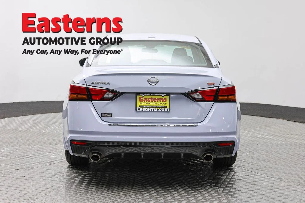 Used 2023 Gray Nissan 2.5 SR image 6