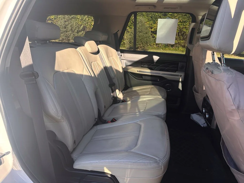 Used 2018 White Platinum Clearcoat Metallic Ford Platinum image 20