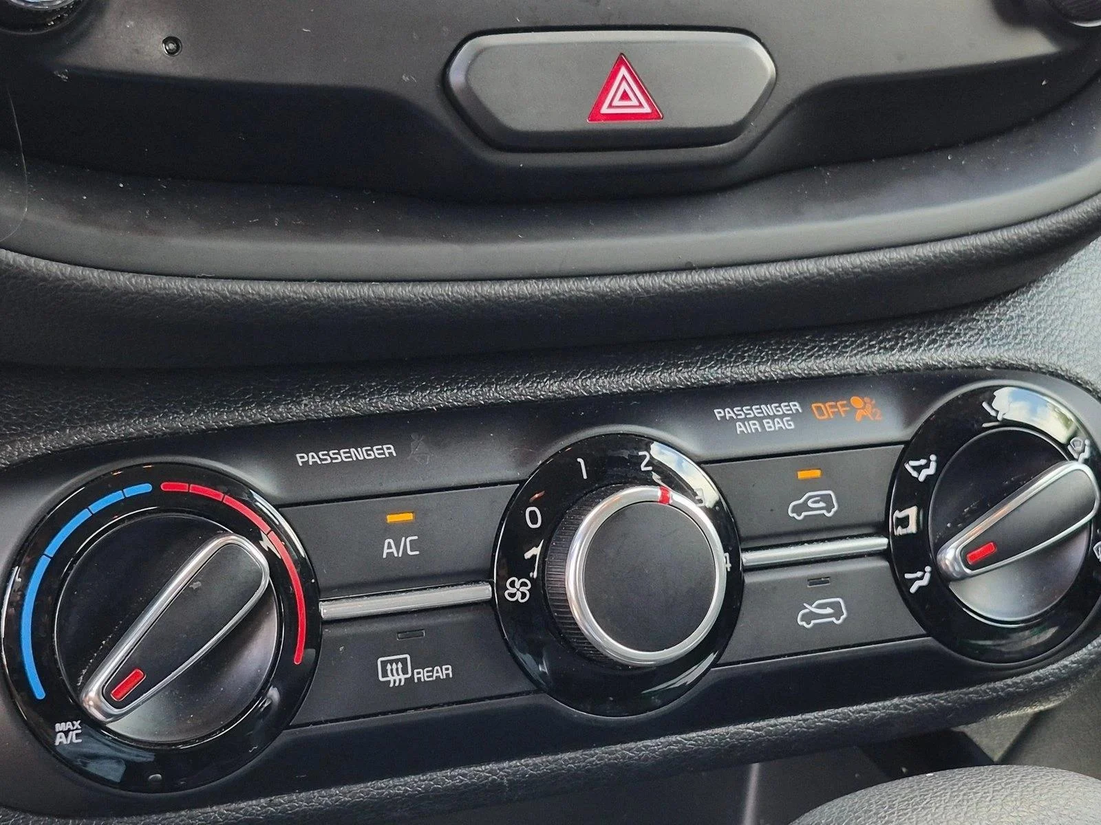 Used 2021 Inferno Red Kia S image 9